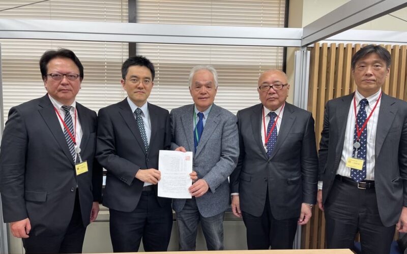 物価・人件費等の急騰で病院経営は危機、入院基本料の大幅引き上げ・人員配置によらないアウトカム評価の導入などが必要—日病協