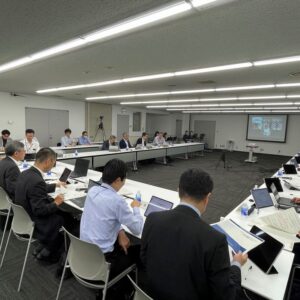 「医療療養病床→介護保険施設等」転換の補助事業を2025年度末で終了すべきか、2026年度以降も継続すべきか—社保審・医療保険部会